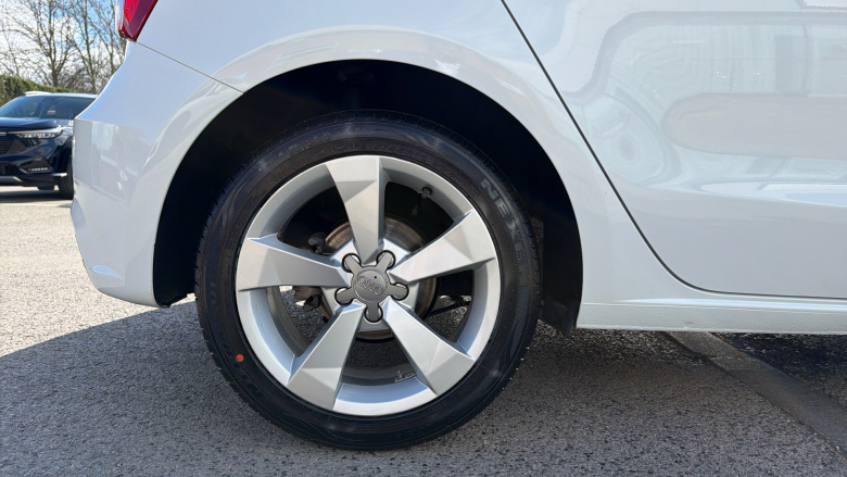 Audi A1 1.0 TFSI Sport Nav 5dr Petrol Hatchback